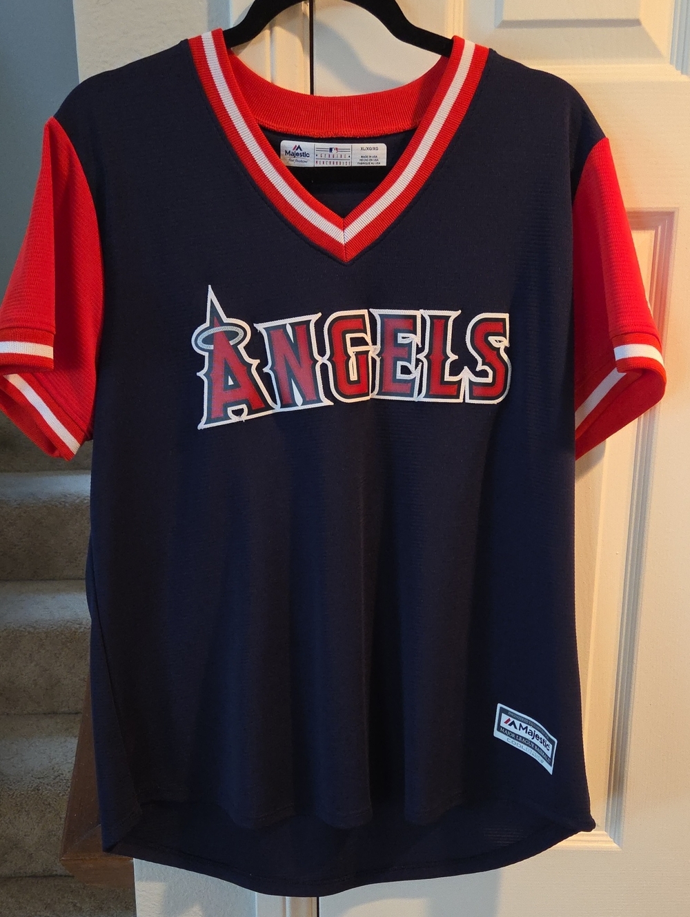Mike Trout Pull Over V Neck Womens 27 Angels Majestic Womens XL MLB Jersey